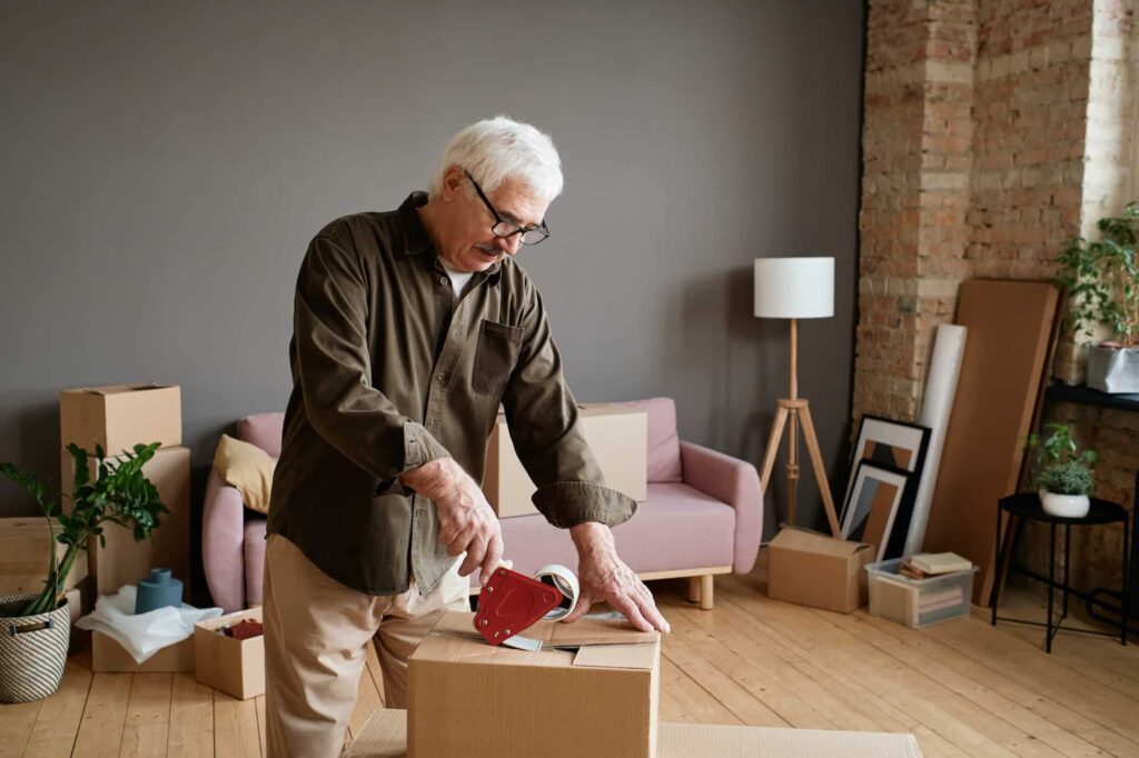 How to Declutter Before a Move 1