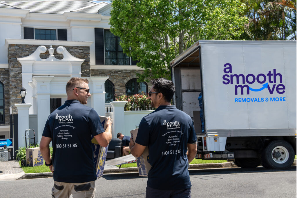 The Pros and Cons of Backloading Removal Services 1